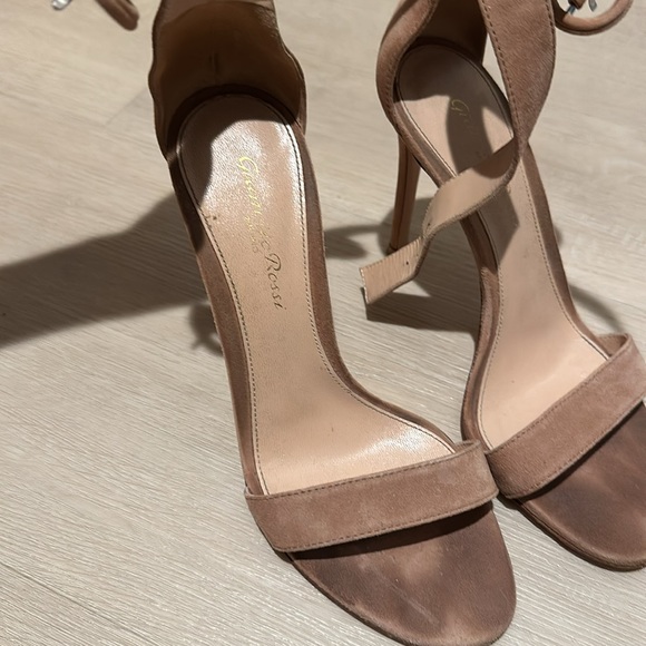 Gianvito Rossi Sandal - Picture 2 of 5